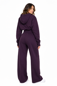 Conjunto de chándal de marca de ropa con capucha y botones delanteros, chaqueta corta y pantalones de pierna ancha de forro polar personalizado para mujer, estilo urbano. - Product Image 3