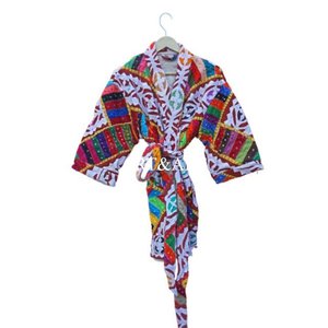 Nuevo Kimono de Moda Invernal con Estampado Kantha y Cinturón, Kimono de Manga Corta con Bordado Kantha, Kimono Vintage para Mujer - Product Image 1