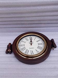 Horloge murale en bois en forme de roue de bateau, design nautique, Huntleigh Station Cambridge Angleterre, décoration vintage pour la maison et le bureau - Product Image 4