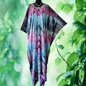 Robe maxi caftan en rayonne tie-dye shibori faite à la main, style bohème, coupe décontractée, idéale pour les vacances - Product Image 4
