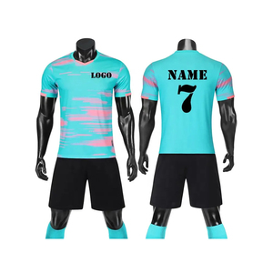 Conjunto de Uniforme de Fútbol Sublimado con Diseño Personalizado, 100% Poliéster, Tejido Transpirable, Top, Calcetines, Manga Corta para Invierno - Product Image 1