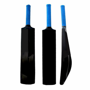 Bâtons de cricket en bois durables de haute qualité, logo personnalisé, design respirant, confortable et léger, taille personnalisée. - Product Image 4