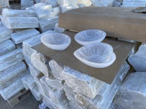 Cuenco Grande de Selenita Tallado a Mano con Ángel Grabado Personalizado, Feng Shui, 20x25cm - Product Image 2