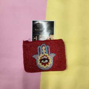 Porte-monnaie Hamsa perlé rouge fait main, élégant, avec motif œil protecteur, pochette zippée artisanale pour femmes, filles, cadeaux et usage quotidien - Product Image 4