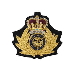 Insignias y Parches Bordados a Mano con Hilo Metálico, Personalizados OEM, con Pin de Seguridad, Logotipo 3D en Tela, Alta Calidad, Oro y Plata - Product Image 1