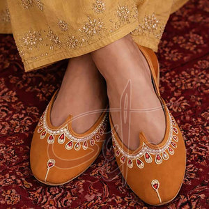 Best Selling Light Weight Anti-Slippery Fashion Trend Unique Style Custom Made Solid Color High Quality Pakistan Manufacture - Product Image 4