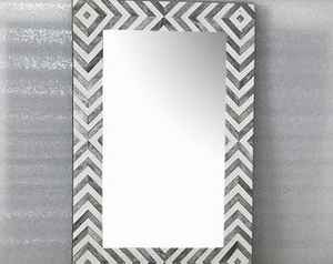 Espejo de Pared de Lujo con Marco de Incrustaciones de Hueso, Personalizable con Diseño y Logotipo a Medida, Estilo Americano, Hecho a Mano con la Mejor Calidad - Product Image 4