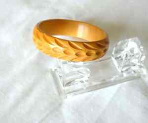 Bracelet en résine fait main, teinte de couleur unique, de qualité supérieure, bijou classique et tendance pour femmes et jeunes filles - Product Image 5