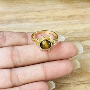 Bague en laiton en forme d'étoile, plaquée or, avec œil de tigre, style céleste, délicate et tendance, faite à la main, vente en gros pour femmes - Product Image 2