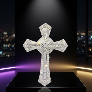 Pendentif Croix Glacée 4 Couches en Argent Sterling 925 Plaqué Or 14K, Style Hip Hop 2025, Bijoux Tendance en Zircon, Prix Usine, Hommes Femmes - Product Image 5