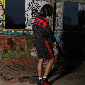 ชุดวอร์มไนลอนผู้ชายไซส์ใหญ่ ระบายอากาศได้ดี แจ็คเก็ตซิปกันลม และกางเกงขาสั้น - Product Image 2