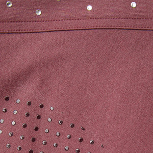 Pantalon d'équitation taille haute bordeaux en spandex avec poche zippée et empiècements noirs aux mollets - Product Image 6