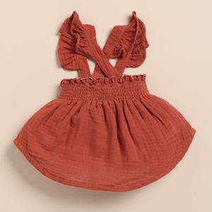 Top sin mangas de muselina orgánica de primera calidad con volantes estilo Picante para bebé - Product Image 2