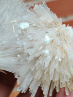 Amas de cristaux de scolecite naturelle de qualité supérieure | Spécimen minéral de guérison en gros d'AAMEENA AGATE