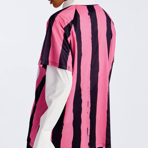 Camiseta Deportiva Unisex Oversize Rosa de Malla con Estampado Gráfico de Rayas y Número, Transpirable, para Fútbol Americano - Proveedor Deportivo - Product Image 4