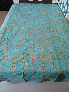 Couvre-lit imprimé floral et oiseaux, style bohème, moderne, toutes saisons, en denim patchwork, rembourrage en coton fait main, pour usage domestique - Product Image 6