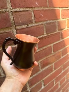 Taza de Cobre Ecológica de Doble Pared con Diseño Estampado Estilo Antiguo, Acabado Premium, Construcción Duradera, Compre Directamente del Proveedor a Precio de Fábrica - Product Image 4