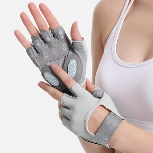 Guantes Deportivos Unisex para Levantamiento de Pesas, Fisicoculturismo, Ciclismo y Entrenamiento, Personalizados, de Medio Dedo, de Poliéster Transpirable con Protección UV - Product Image 6
