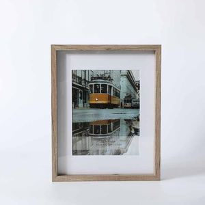 Cadre photo en bois de haute qualité pour la maison avec bordure marron Highland, cadre photo premium au design unique - Product Image 2