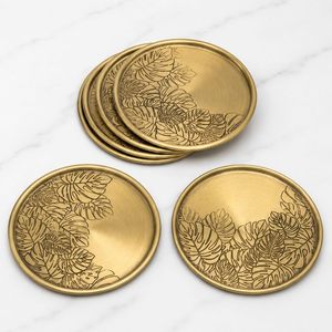 Sous-verres en laiton gravés à la main avec motif de feuilles, lot de 6, sous-verres décoratifs pour tasses, verres, thé, café, décoration de table - Product Image 1