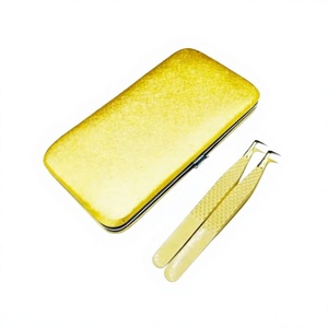 Pince à épiler de précision pour extensions de cils, avec pointe en plasma doré, revêtement en poudre jaune, anti-magnétique et anti-statique, pour volume et pointe. - Product Image 5
