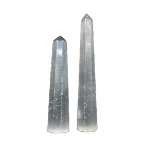Petit obélisque en agate, pierre de guérison, sculpté et gravé, objet d'art de collection - Product Image 1