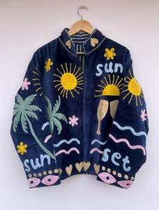 Vêtements d'hiver de haute qualité de style bohème hippie indien pour femmes, meilleur nouveau motif en velours, veste brodée Suzani unisexe - Product Image 4