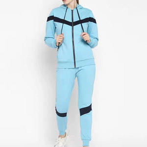 Conjuntos deportivos cómodos con cremallera para mujer, en grandes cantidades, ropa ligera para correr, hechos en Pakistán. - Product Image 1
