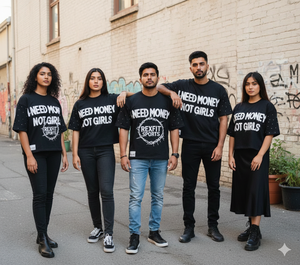 เสื้อยืดทรงหลวมแบบยูนิเซ็กซ์ ตกแต่งด้วยคริสตัลทั่วตัว ปักโลโก้แบบดิสเทรส ผลิตโดยผู้ผลิตเสื้อผ้าสตรีทแวร์ชั้นนำ เสื้อยืดครอป - Product Image 5