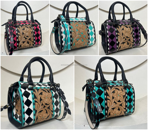 Bolso de Mano Mediano de Cuero Vacuno Hecho a Mano por Diseñador, con Patrón a Cuadros Azul Verdoso y Blanco, para Mujer, Tipo Bandolera - Product Image 5