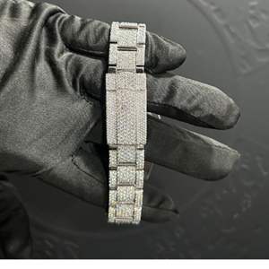 นาฬิกาธุรกิจหรูหราประดับเพชร DEF Lab Grown คุณภาพสูง ขนาด 40 มม. ตัวเรือนโลหะผสม ระบบควอตซ์ ราคาโรงงาน - Product Image 5