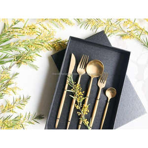 ชุดช้อนส้อมทอง สแตนเลส ชุดเครื่องเงินสำหรับงานแต่งงาน ของตกแต่งโต๊ะอาหาร ชุดช้อนส้อมหรูหรา เป็นมิตรกับสิ่งแวดล้อม ปลอดภัยต่อการสัมผัสอาหาร ผ่านการทดสอบแล้ว - Product Image 1