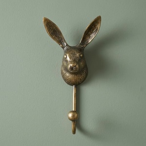 Gancho de Pared de Latón Antiguo con Diseño de Conejo, Ecológico, Flexible y Autoadhesivo para Ropa, Gancho Individual - Product Image 1