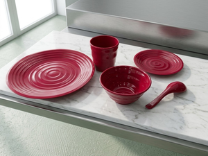 Fabriqué à Taïwan, vaisselle écologique PGT, ensemble de 5 pièces pour un usage quotidien et le camping - Rouge classique - Product Image 1