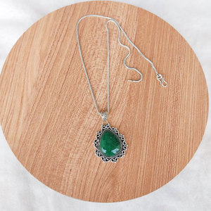 Collier pendentif goutte d'eau vert en laiton fait main, design filigrane vintage, bijoux ethniques bohèmes faits à la main, cadeau pour femme - Product Image 3