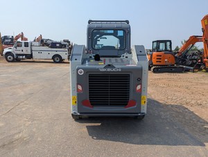 รถตักล้อยาง Takeuchi TL8R2 แบบตีนตะขาบขนาดกะทัดรัด พร้อมบุ้งกี๋หน้า สำหรับงานก่อสร้างในฟาร์ม - Product Image 3