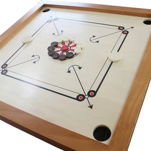 Tablero de Carrom de Madera Cuadrado, Juego Familiar Portátil con Impresión a Todo Color y Diseño de Centro Rojo - Product Image 5
