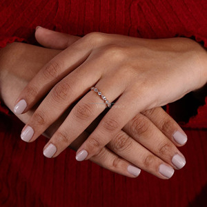 Anillo de boda vintage Milgrain de eternidad completa en oro amarillo macizo de 14k, anillo apilable delicado con diamante cultivado en laboratorio de corte excelente, moderno. - Product Image 4
