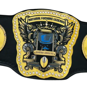 Ceinture de championnat de légendes du combat virtuel - Ceinture de sport noire personnalisable avec détails dorés - Trophée de collection haut de gamme - Product Image 5