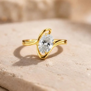 Bague de fiançailles et de mariage en argent sterling 925 avec moissanite ovale, style East West - Product Image 1