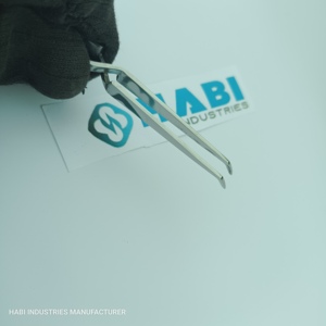 แหนบถอนขนคิ้วสแตนเลสทรงเฉียงคุณภาพสูงจาก HABI INDUSTRIES เครื่องมือกำจัดขนระดับมืออาชีพ น้ำหนักเบา - Product Image 1