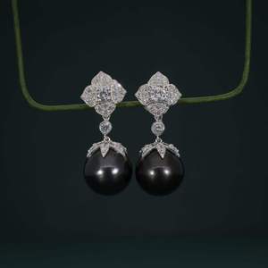 Pendientes de Diamantes de Corte Esmeralda de Oro de 18K de Lujo con Piedra Verde, Joyería de Boda para Mujer, Certificados por IGI - Product Image 4