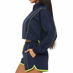 ชุดเซ็ตเสื้อแจ็คเก็ตซิป ¼ ตัวและกางเกงขาสั้นผ้าไนลอนคุณภาพสูง สไตล์ไฮสตรีท ตกแต่งขอบด้วยผ้าทั้งตัว น้ำหนักเบา ชุดลำลอง 2 ชิ้น - Product Image 3