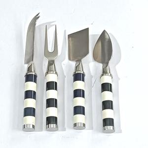 Nuevo diseño Venta directa de fábrica Mango de diseño de serpiente de acero inoxidable Cortador de mantequilla de plata Juego de cuchillos para rebanar queso - Product Image 6