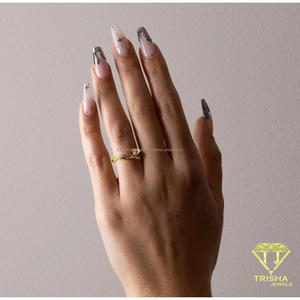 Bague en argent sterling 925 avec diamant moissanite de forme incurvée et pierre ronde, bijoux élégants dorés pour femmes - Product Image 2