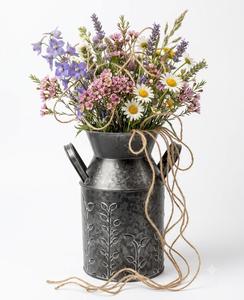 Maceta de Metal Galvanizado Rústica y Ecológica con Diseño de Hojas, Estilo Campestre para Arreglos Florales/Plantas en Interiores y Exteriores - Product Image 1