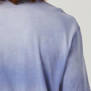 T-shirt vintage effet soleil délavé, sur mesure, coupe décontractée et tissu en coton lavé - Product Image 6