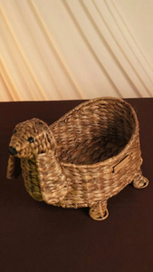 Handmade Llama-Shaped Woven Storage Basket - Natural Fiber Animal Bin for Nursery - Product Image 2