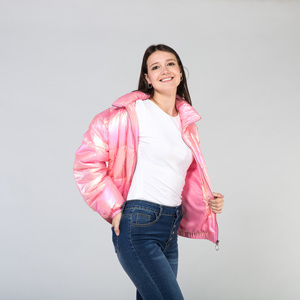 Chaqueta acolchada rosa brillante para mujer, con cuello alto y cremallera, estilo bomber, gruesa y cálida para invierno - Product Image 6