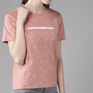 Camiseta de punto casual de verano para mujer con lavado ácido, estampado personalizado, apliques de diamantes rosas con lentejuelas, bordado, botones y remaches con orificios. - Product Image 1